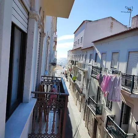Casinha Da Praca - No Centro, Junto A Praia! ナザレ